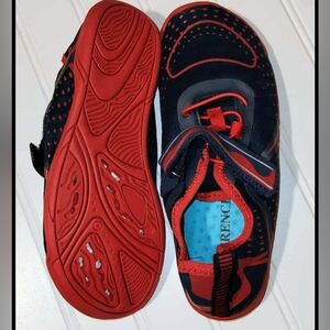 Kids Boys Size 34 NEW Water Shoes
